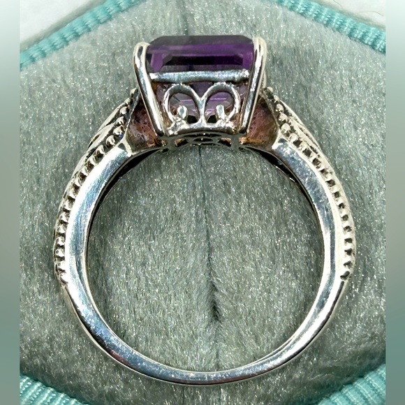 VINTAGE sz6 DESIGNER STS 2.6CTW EMERALD CUT COLOR CHANGING GEMSTONE 925SS ring - Picture 9 of 16